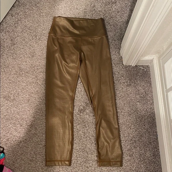 Retired LULULEMON Wunder Under Tight 28" Shine Gold SPECIAL EDITION Sz 4 new - Picture 4 of 9